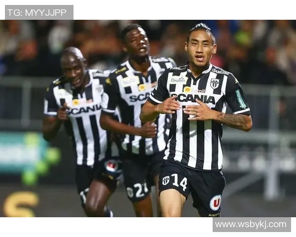 020亚眠与昂热的精彩对决分析及赛季表现回顾